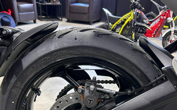 2026 Triumph Trident 660 Triple Tribute Edition