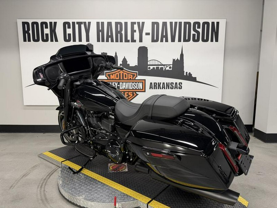 2025 Harley-Davidson® FLHX - Street Glide®