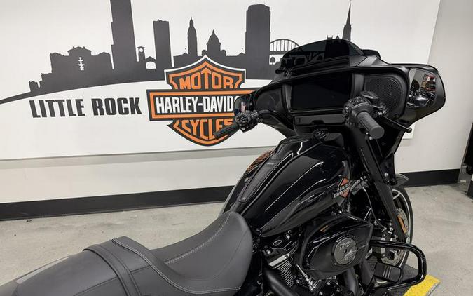 2025 Harley-Davidson® FLHX - Street Glide®
