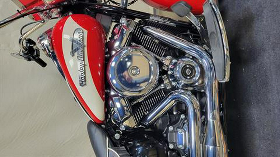 2024 Harley-Davidson Hydra-Glide Revival