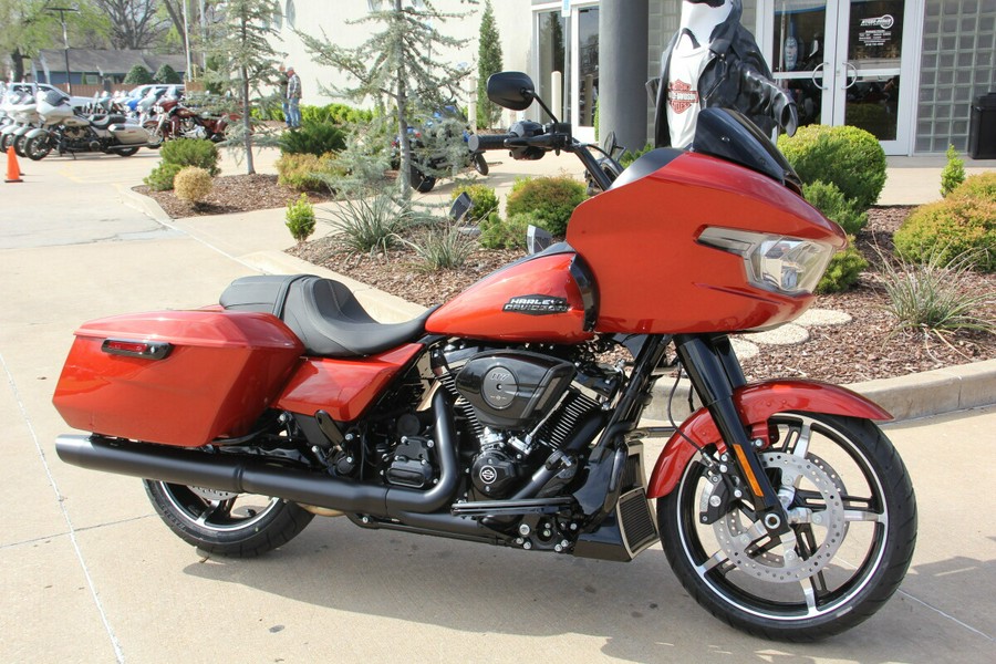 2024 Harley-Davidson Road Glide Whiskey Fire - Black Finish