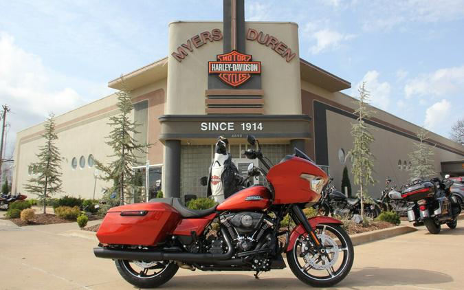 2024 Harley-Davidson Road Glide Whiskey Fire - Black Finish
