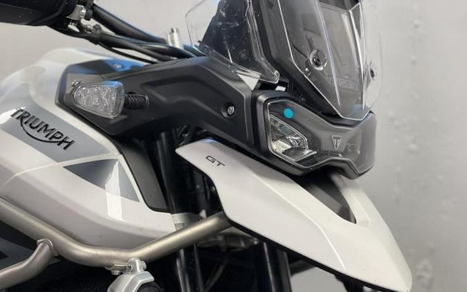 2024 Triumph Tiger 900 GT Snowdonia White / Sapphire Black