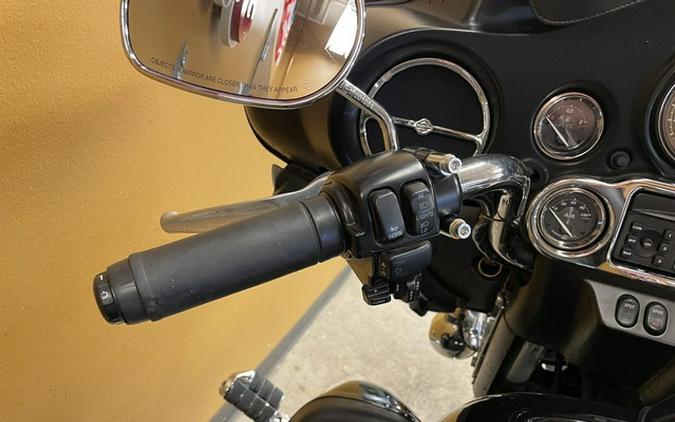 2011 Harley-Davidson Touring FLHTK - Electra Glide Ultra Limited