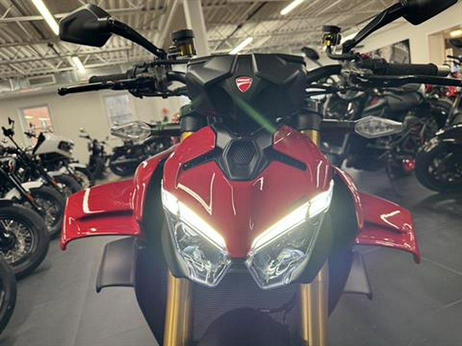 2026 Ducati Streetfighter V4 S