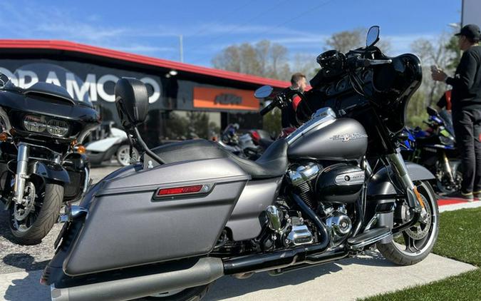 2017 Harley-Davidson FLHXS - Street Glide Special