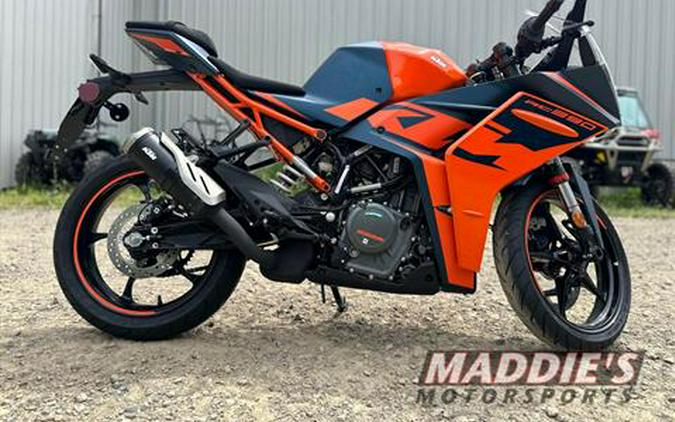 2023 KTM RC 390