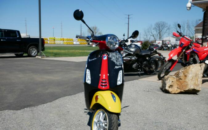 2023 Vespa Primavera 150 Disney Mickey Mouse Edition