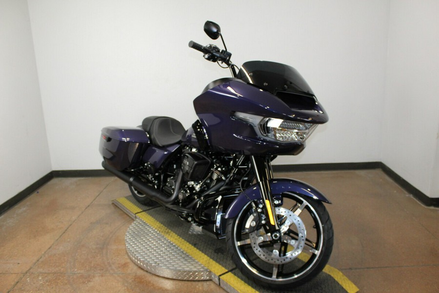 Harley-Davidson® Road Glide® 2026 FLTRX 84673219 PURPLE ABYSS