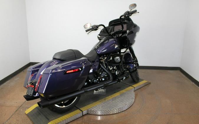 Harley-Davidson® Road Glide® 2026 FLTRX 84673219 PURPLE ABYSS