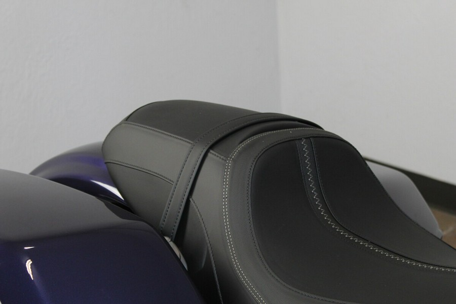 Harley-Davidson® Road Glide® 2026 FLTRX 84673219 PURPLE ABYSS