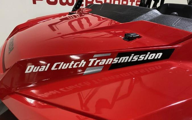 2025 Honda PIONEER 1000-6 DLX CRE Deluxe - Hero Red