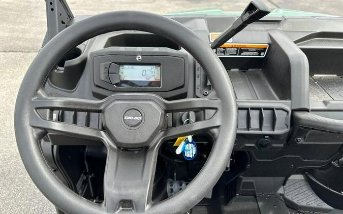 2026 Can-Am® SSV DEF 62 HD7 GN 26 DPS HD7