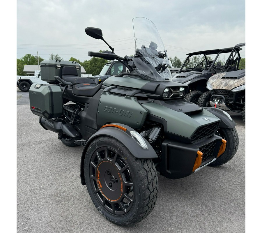 2026 Can-Am Canyon™ Redrock