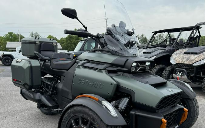 2026 Can-Am Canyon™ Redrock
