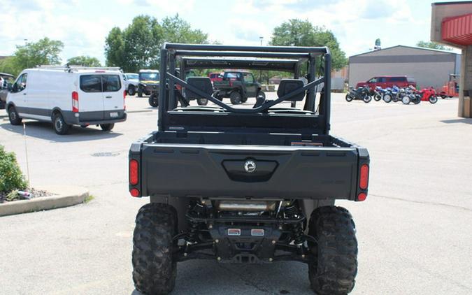 2023 Can-Am Defender MAX HD7