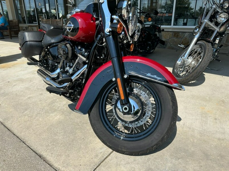 2020 Harley-Davidson Heritage Classic 114 Billiard Red/Vivid Black