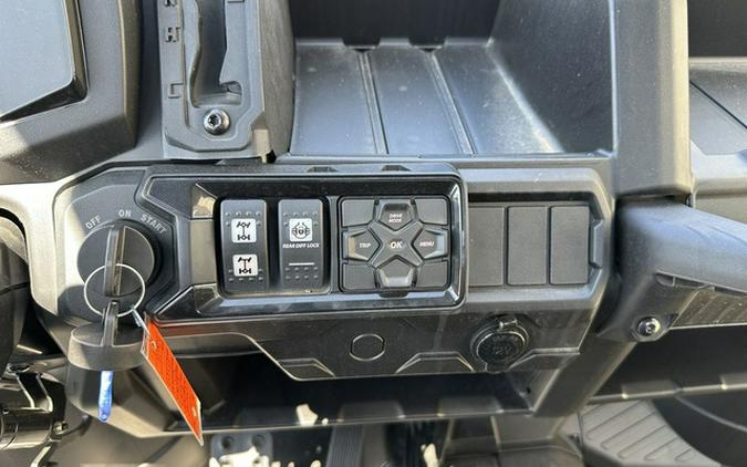 2025 Can-Am Defender XT HD9