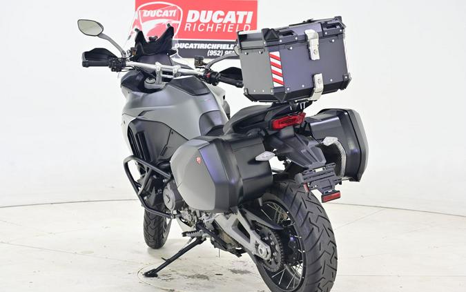 2022 Ducati Multistrada V4 S Travel & Radar Spoked Wheel