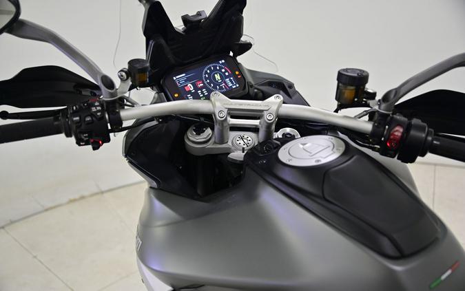 2022 Ducati Multistrada V4 S Travel & Radar Spoked Wheel