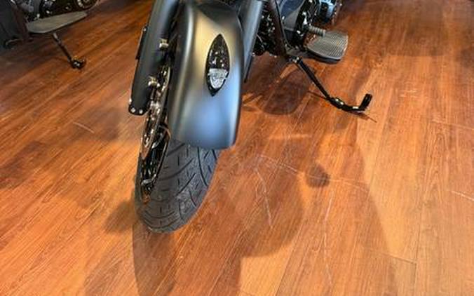2025 Indian Motorcycle® Springfield® Black Metallic/Heavy Metallic