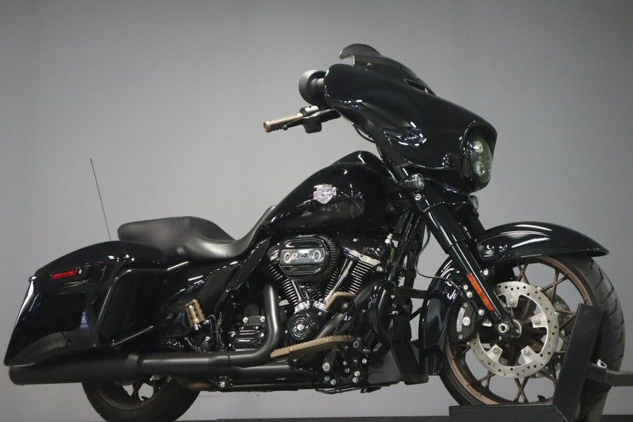 2023 Harley-Davidson Street Glide Special