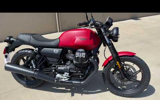 2023 Moto Guzzi V7 Stone Special Edition First Look