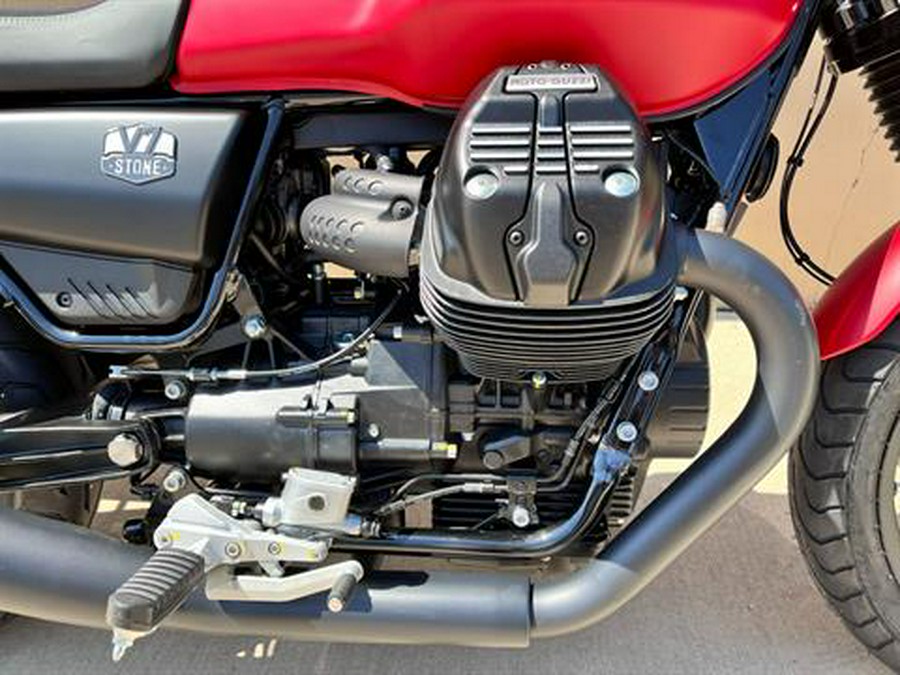 2023 Moto Guzzi V7 Stone