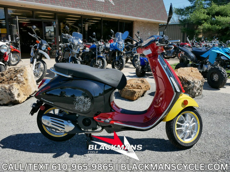 2023 Vespa Primavera 150 Disney Mickey Mouse Edition