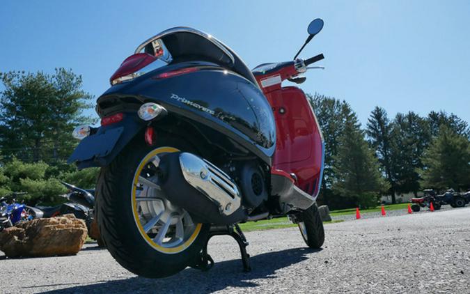 2023 Vespa Primavera 150 Disney Mickey Mouse Edition