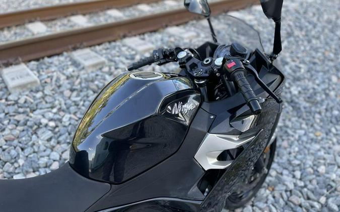 2019 Kawasaki Ninja® 400 ABS Metallic Spark Black