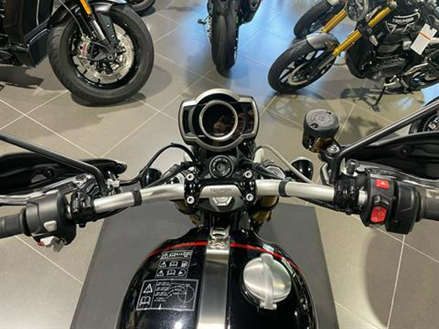 2025 Triumph Scrambler 1200 XE