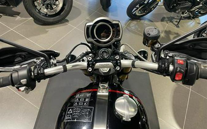 2025 Triumph Scrambler 1200 XE