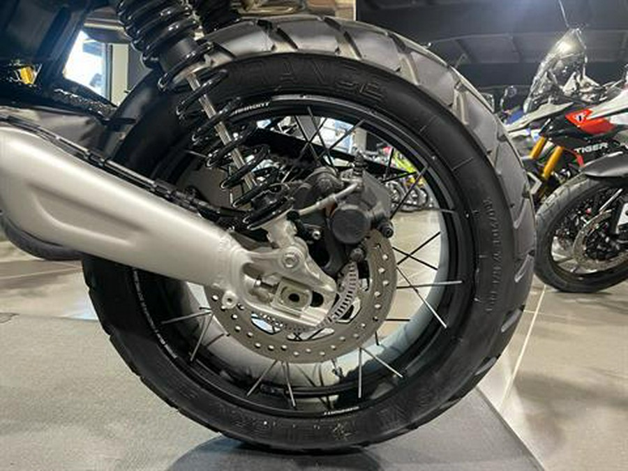 2025 Triumph Scrambler 1200 XE