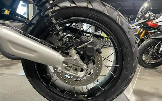 2025 Triumph Scrambler 1200 XE