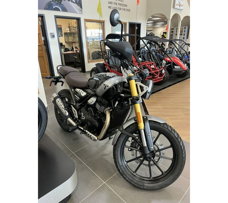 2025 Triumph Scrambler 400 X Phantom Black Silver Ice