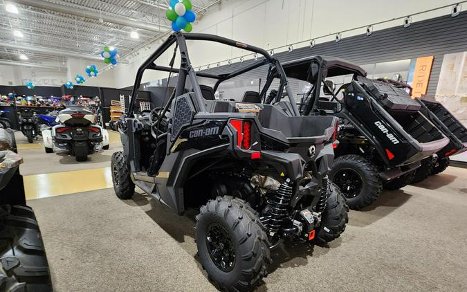 2025 Can-Am Maverick Trail DPS 700