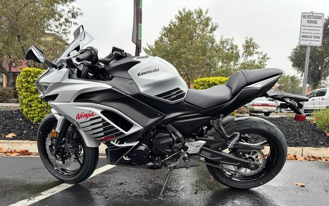 2026 Kawasaki Ninja® 650 ABS