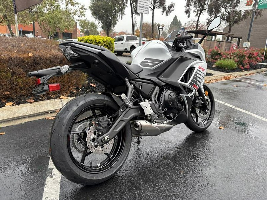 2026 Kawasaki Ninja® 650 ABS