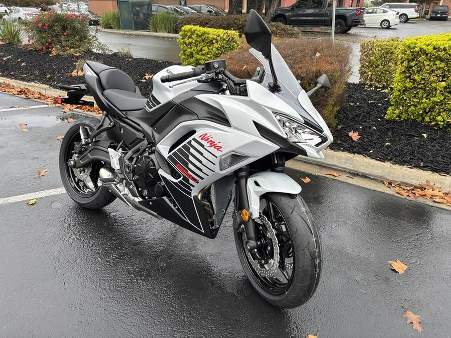 2026 Kawasaki Ninja® 650 ABS