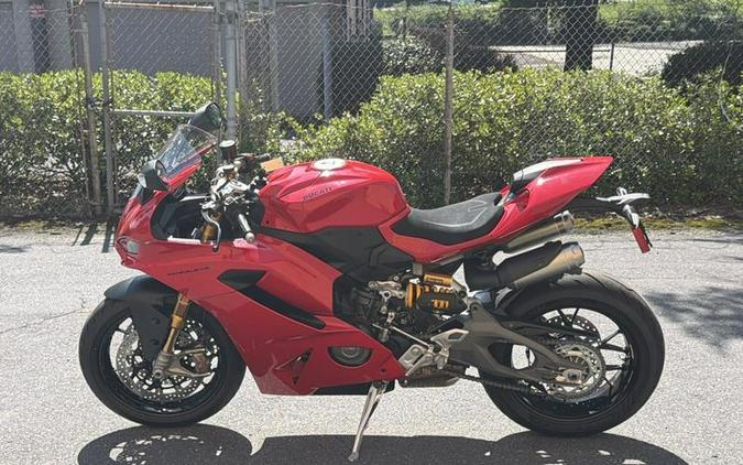 2026 Ducati Panigale V2 S Ducati Red