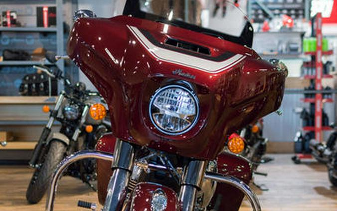 2024 Indian Motorcycle® Chieftain® Limited Maroon Metallic/Graphics