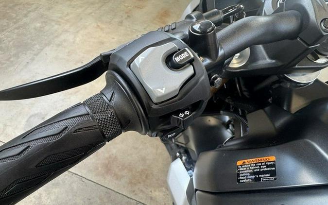 2026 Suzuki GSX800TRQM6