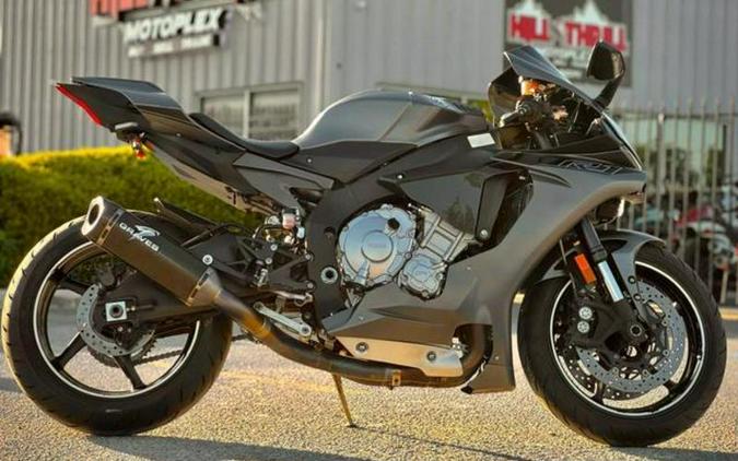 2016 Yamaha YZF-R1S