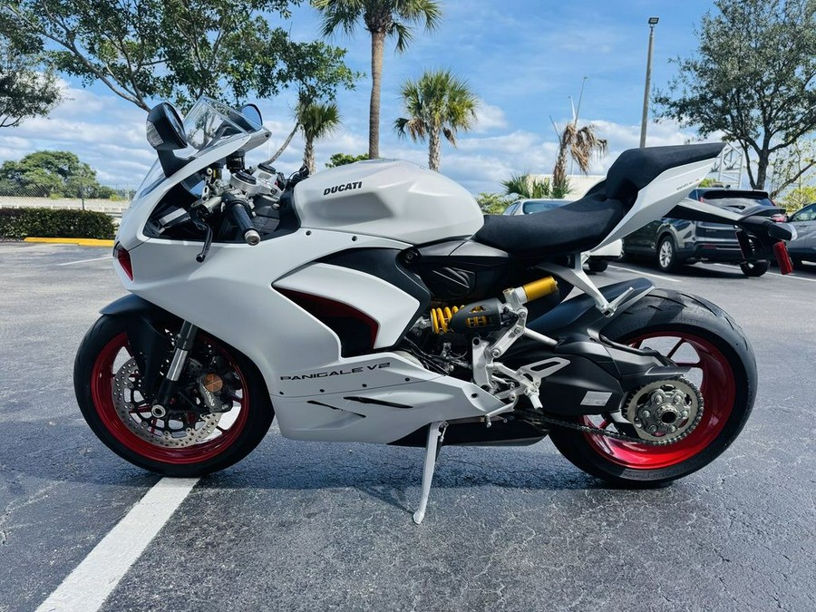 2022 Ducati Panigale V2 White Rosso Livery