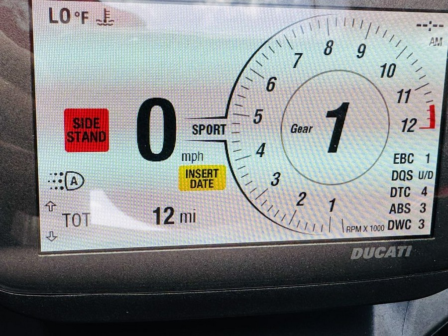 2022 Ducati Panigale V2 White Rosso Livery