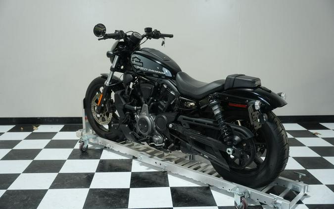 RH975 2022 Nightster™