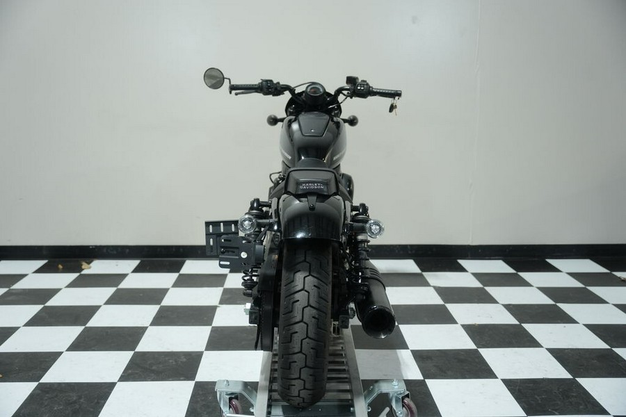 RH975 2022 Nightster™