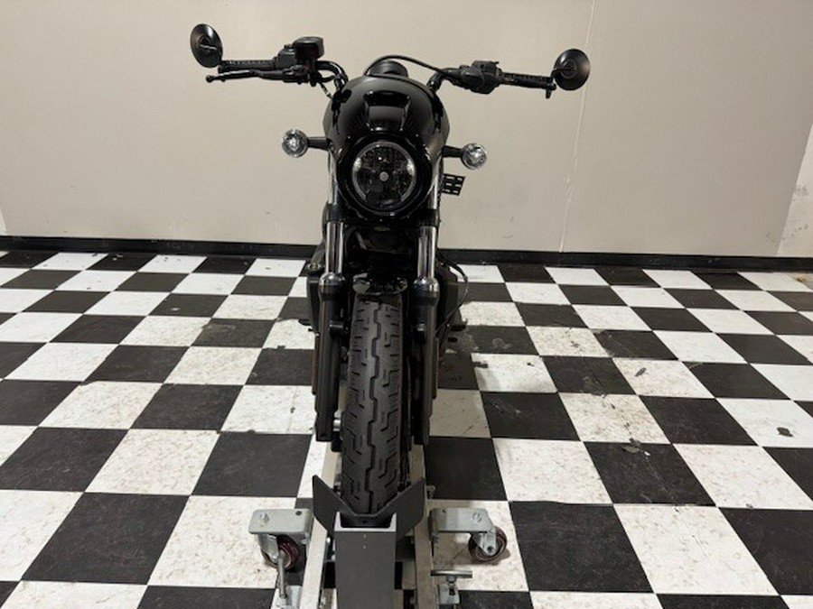 RH975 2022 Nightster™