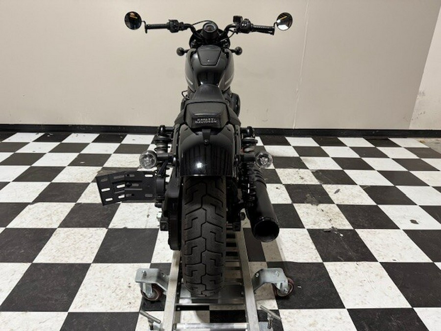 RH975 2022 Nightster™